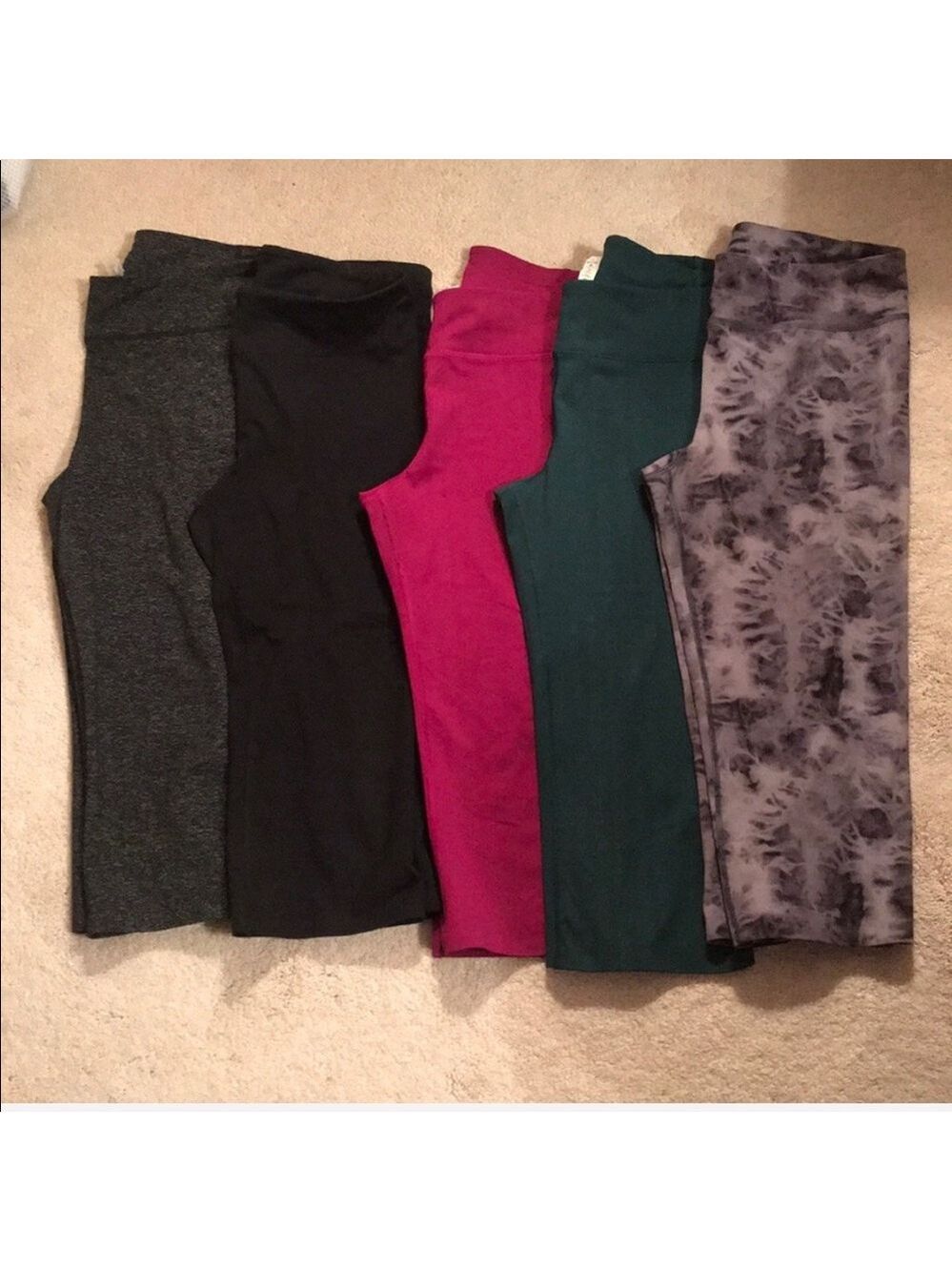 5 Pairs of Under Armour Hopper Capris